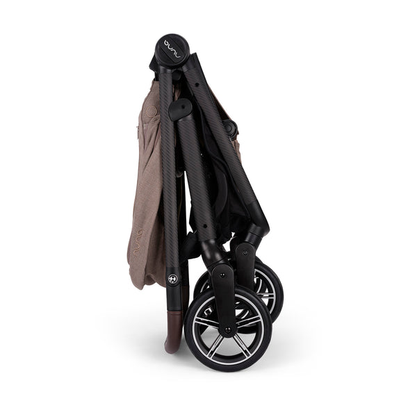 Coche Nuna Swiv BMW UMBER Reversible 360°