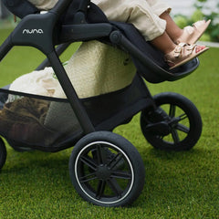 Coche Nuna Triv Next Biscotti Reversible